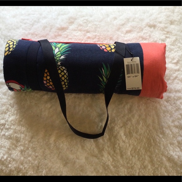 Vera Bradley Other Nwt Vera Bradley Pineapple Beach Blanket 64x64